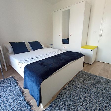 Private Room In Renovated Apartment - Tram 1 Min Walk นีซ ห้อง รูปภาพ