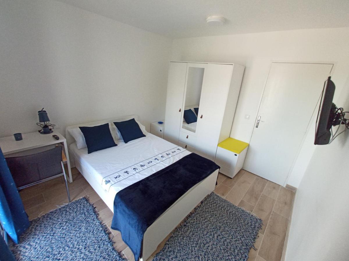 Private Room In Renovated Apartment - Tram 1 Min Walk นีซ ภายนอก รูปภาพ