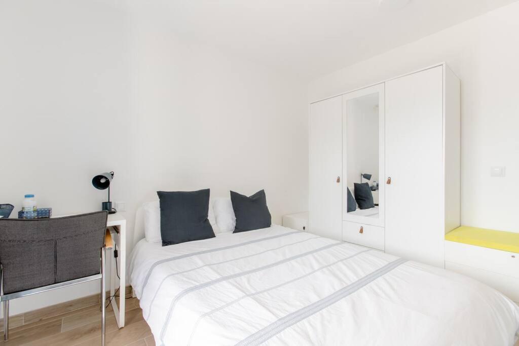 Private Room In Renovated Apartment - Tram 1 Min Walk นีซ ภายนอก รูปภาพ